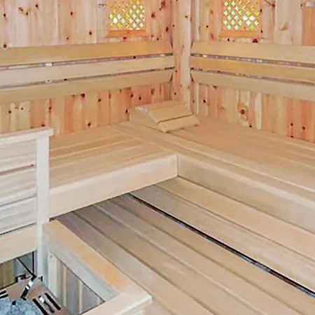 Mit Sauna *